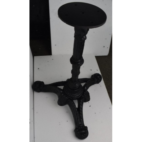 Kaviarenské stolíky - C 13 - základňa 3 nohy