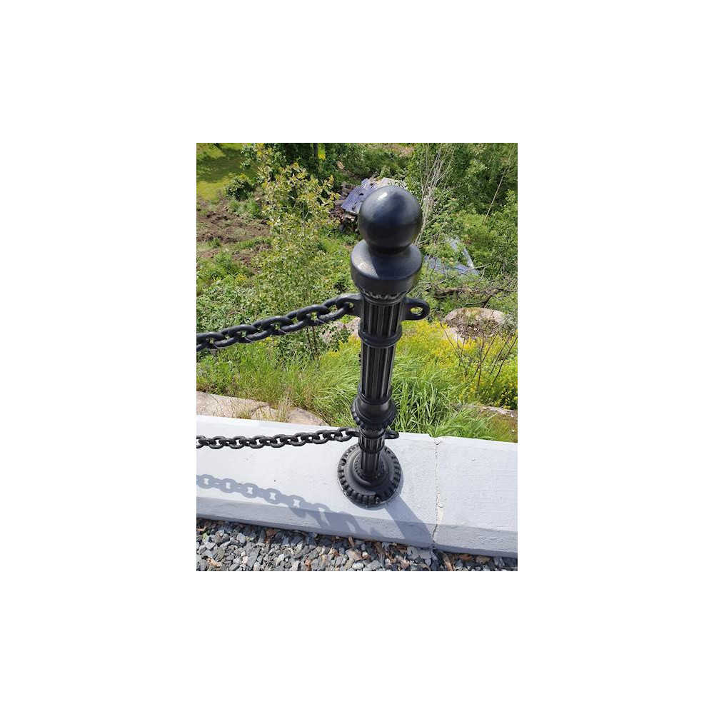 Pouličný stĺpik GI - 1070mm + 2 úchyty na reťaz