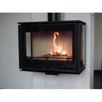 Square 68 Trilateral Wall