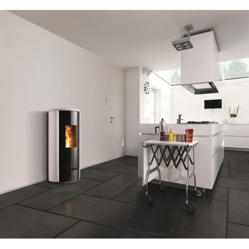 P220 T s čelným skleneným panelom